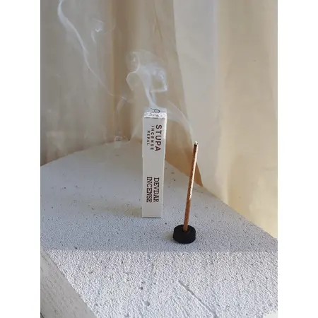 Kadzidła naturalne patyczkowe devdar zapach drzewo cedrowe - 15szt. z podstawką stupa incense